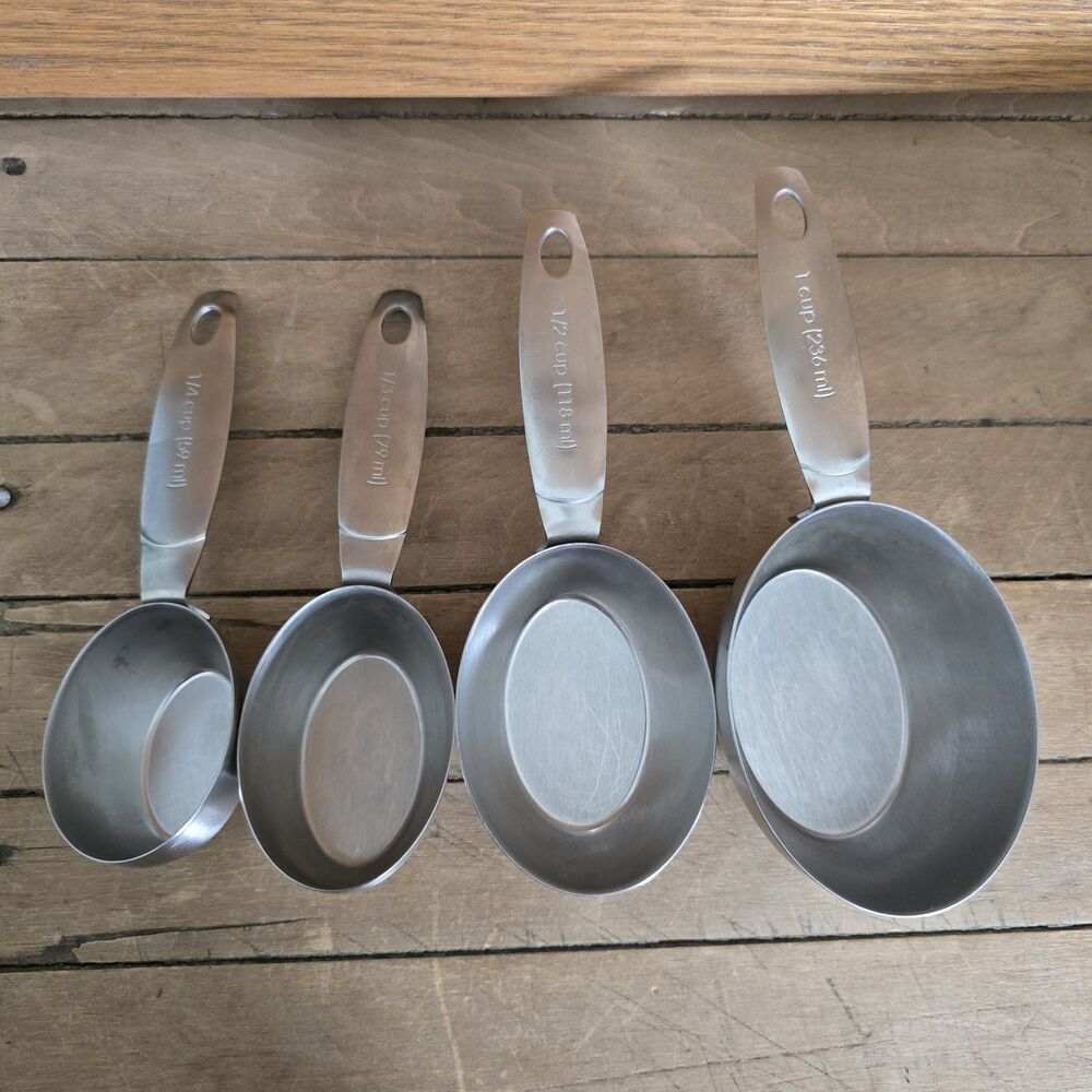 ONEIDA 18/8 Oval Stainless Steel Measuring Cup Set of 4 KITCHEN TOOLS